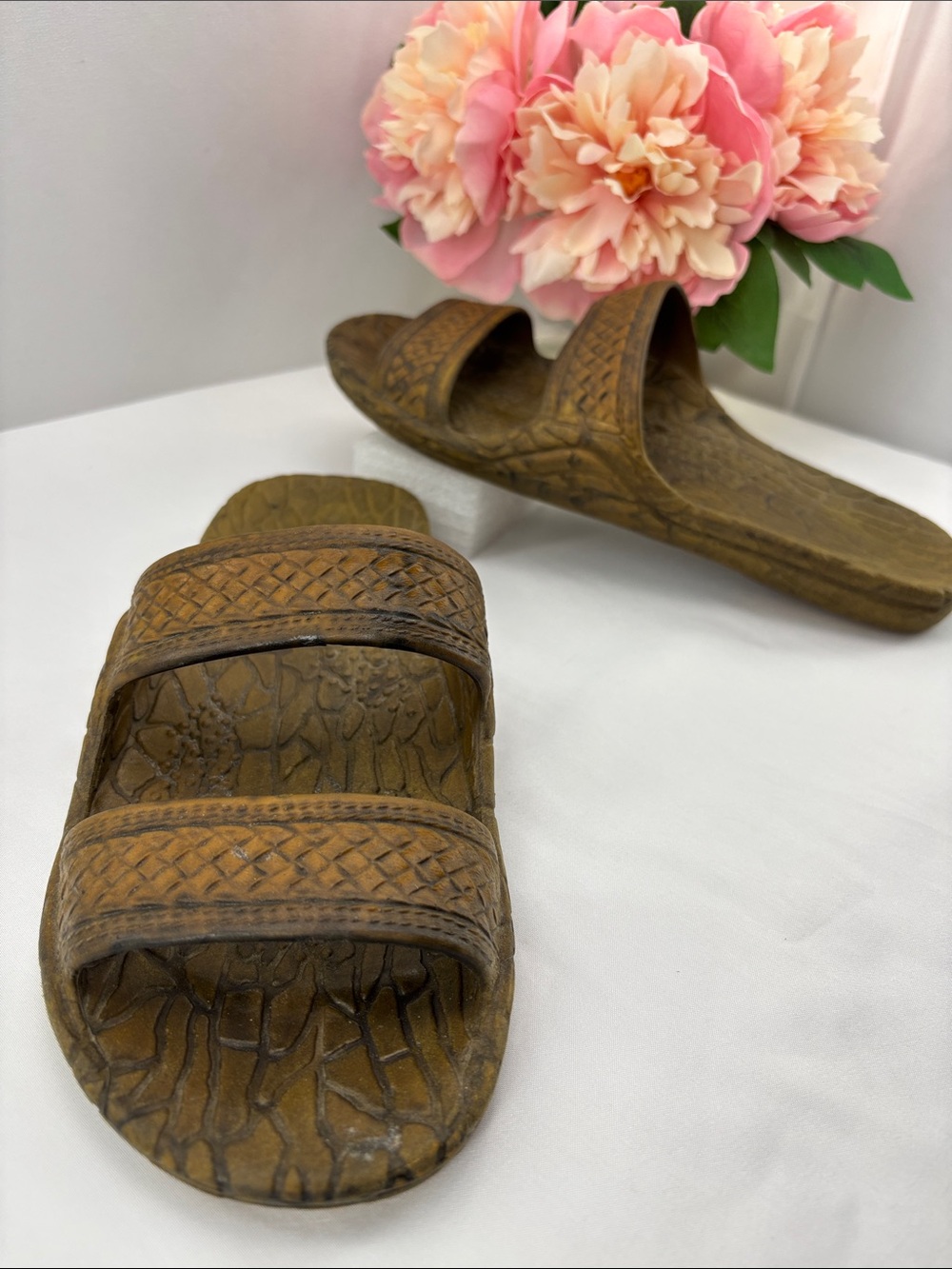 Pali Hawaii Women's 9 Brown/Olive Slide Sandals #757